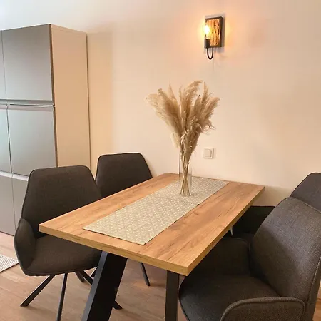 Apartamento Yachthafenresidenz-wohnung-7203-839